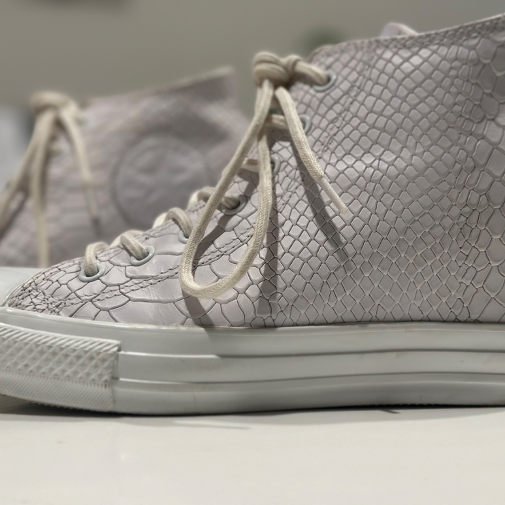 Converse Chuck Taylor Lux Mid Hidden Wedge White Python Leather Women's 8 - Picture 2 of 11